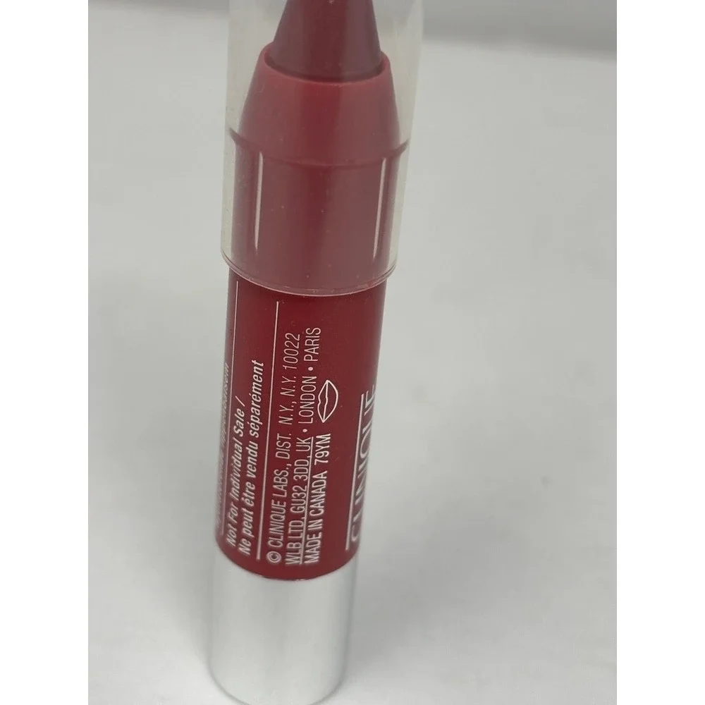 Clinique‎ Chubby Stick Moisturizing Lip Colour Balm 07 Super Strawberry